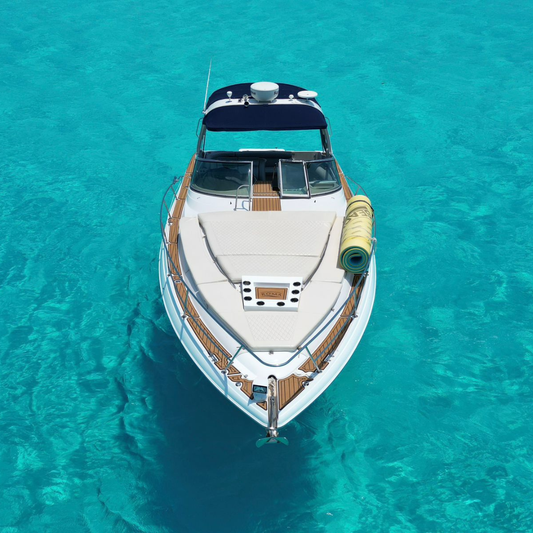 Yate Roma 37ft en Cancún – Lujo, Sol y Diversión en el Caribe Mexicano