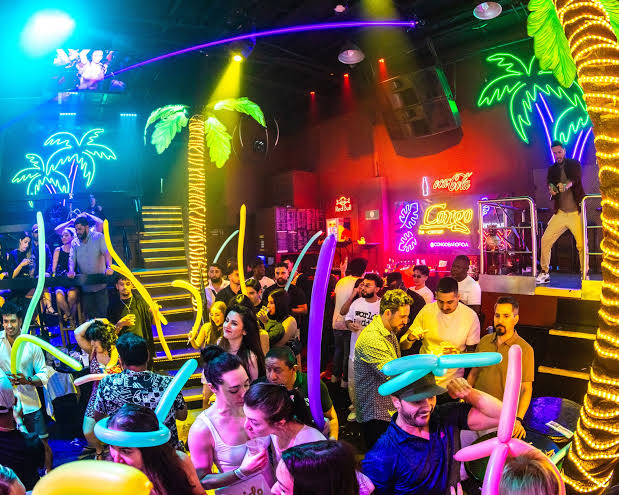 Congo Bar Cancún – La Fiesta Más Salvaje del Caribe Mexicano