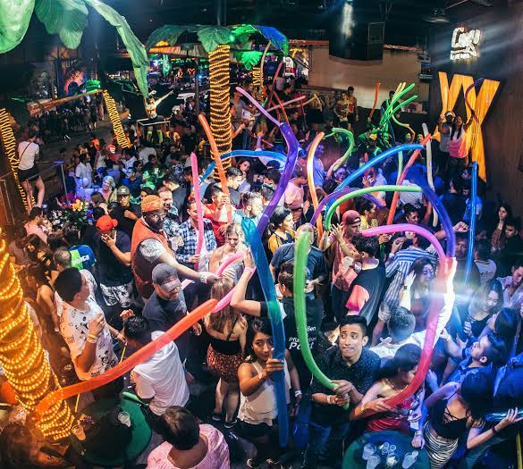 Congo Bar Cancún – La Fiesta Más Salvaje del Caribe Mexicano