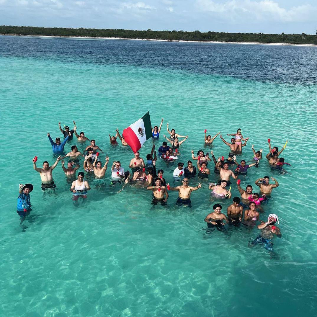 Party Boat Catamaran to El Cielo Cozumel – Snorkeling, Open Bar & Music